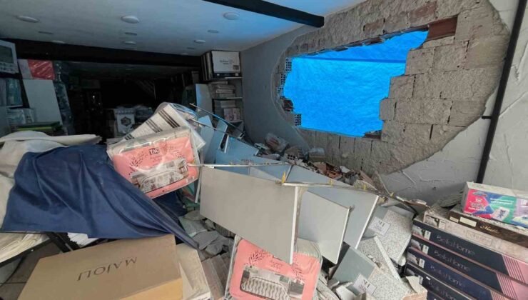 Dükkanı yıkılan esnafa ’brandalı’ çözüm