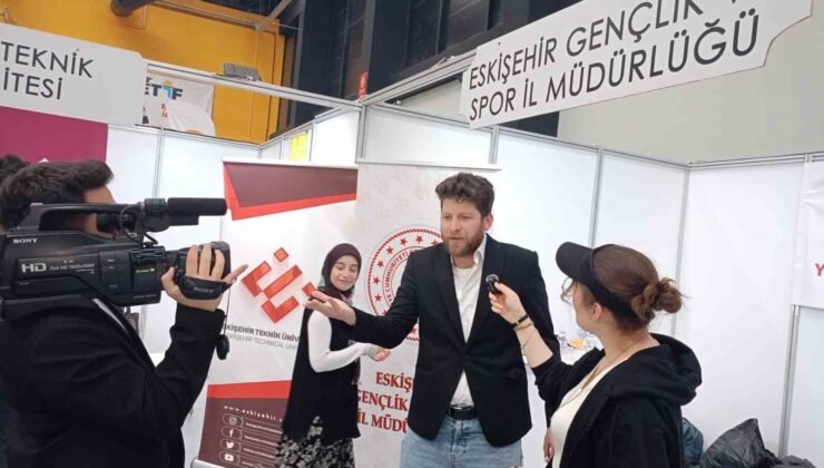 ’İşsizlik’ konulu komedi skeci İstihdam Fuarı’na renk kattı