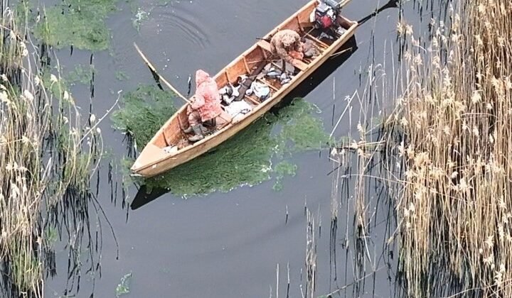 Eber Gölü’nde kaçak avlanan 4 kişi dron ile tespit edildi
