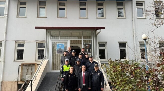 Erol, Dinar ile Sandıklı’nın asayiş ve güvenliğiyle ilgili brifing aldı