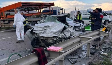 Eskişehir-Ankara yolunda feci kaza: 4 ölü, 2 yaralı