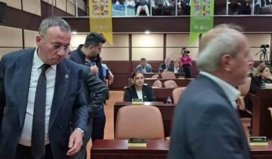 Eskişehir Büyükşehir Belediyesi Meclisi’nde ESKİ gerginliği