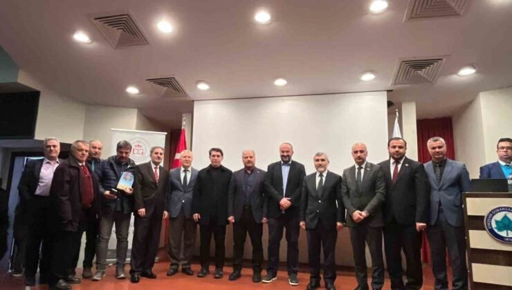 Eskişehir’de “Kayıp Coğrafya Doğu Türkistan” konferansı düzenlendi