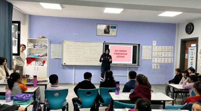 Eskişehir’de öğrencilere ilk yardım ve Minik 112 Eğitimi verildi