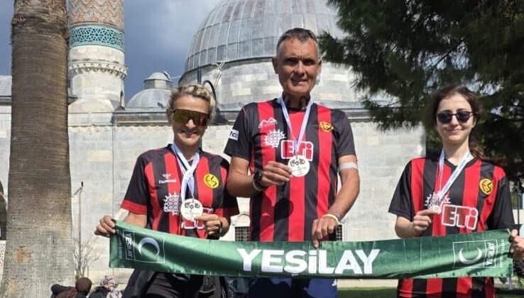 Eskişehirli Sporculardan İznik Ultra’da Çifte Zafer: Bahar Sezer ve Cenk Algın Zirvede