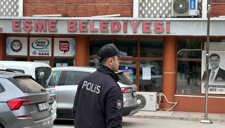 Eşme’da Başkan Tozan, eşi ve 3 şüpheliye irtikap gözaltısı