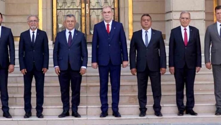 ESO Yönetim Kurulu üyeleri şahsi katkılarıyla Eskişehirspor’un yanında