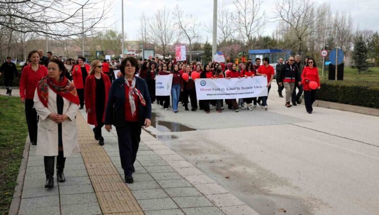 ESOGÜ’de otizm farkındalığı için güç birliği: Kampüste anlamlı yürüyüş