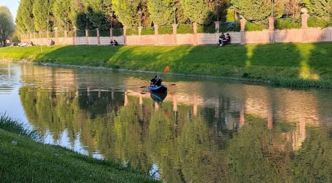 Gençlerin Kanlıkavak’ta kano keyfi