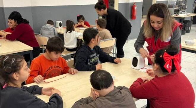 Gençlik ve Spor İl Müdürlüğü’nden otizmli çocuklara anlamlı ziyaret
