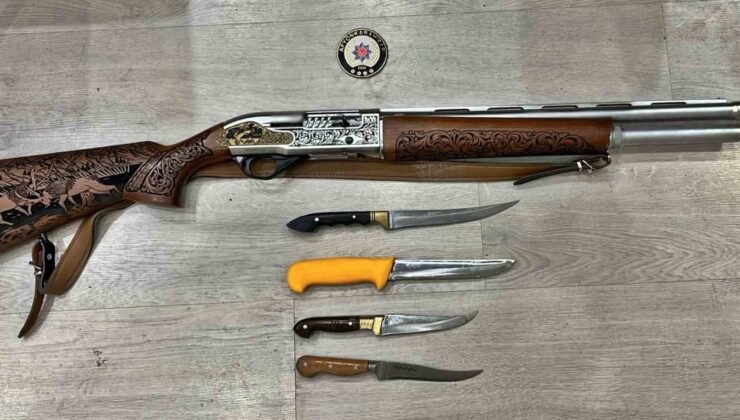 Giysi dahi çalan hırsızlar polisten kaçamadı