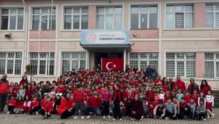 İlkokulda 2 Nisan Otizm Farkındalık Günü etkinliği