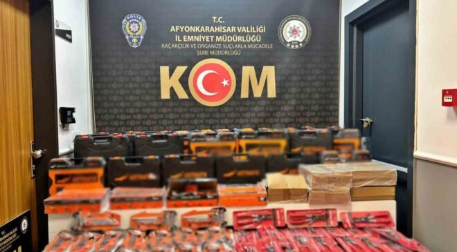 Kaçak hırdavat malzemeleri ele geçirildi