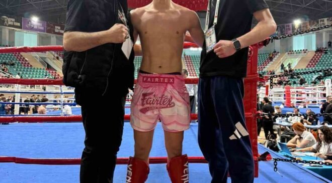 Kickboks Türkiye Şampiyonası’nda Afyonkarahisarlı sporculardan önemli başarı