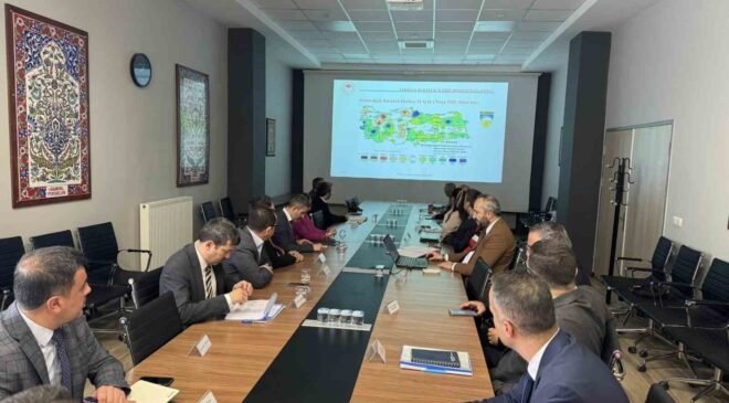 Kütahya’da kuraklık riski masaya yatırıldı