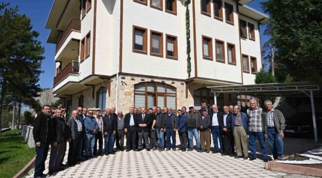 Mahalle sakinlerinden Serhat Hamamcı’ya anlamlı ziyaret