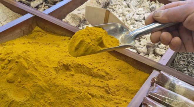 Mevsim geçişlerinde kırgınlığa karşı bu bitkisel karışım öneriliyor