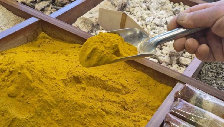 Mevsim geçişlerinde kırgınlığa karşı bu bitkisel karışım öneriliyor