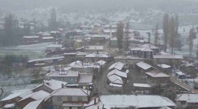 Mihalıcçık beyaza büründü