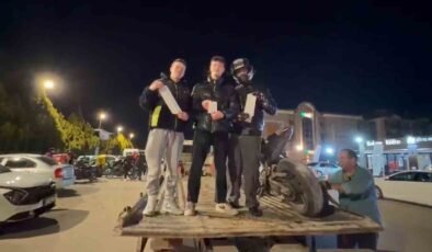 Motosikleti bağlanan sürücü 58 bin TL’lik ceza tutanağı ile poz verdi