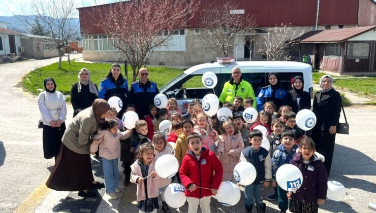 Polisten anaokul öğrencilerine yönelik eğitim