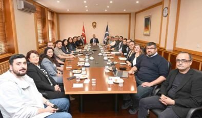 Rektör Adıgüzel’in katılımıyla “AUPRESS Dergi Editörleri Değerlendirme Toplantısı” yapıldı