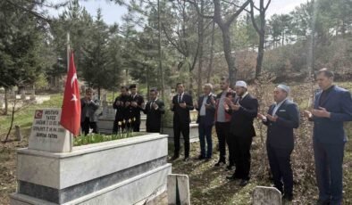 Şehit Polis Memuru Mustafa Yavuz mezarı başında anıldı