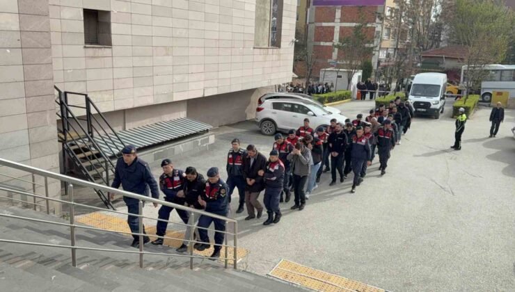 Tefecilik iddiasıyla yakalanan 15 şüpheli adliyeye sevk edildi