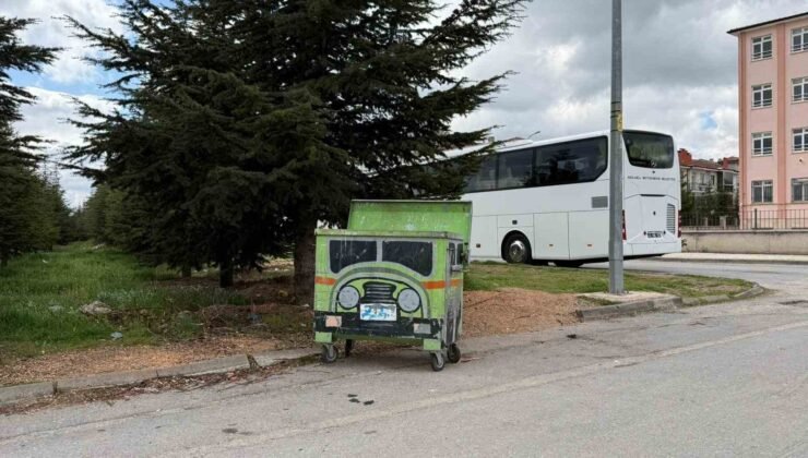 Tır motifli çöp kutusu dikkat çekiyor