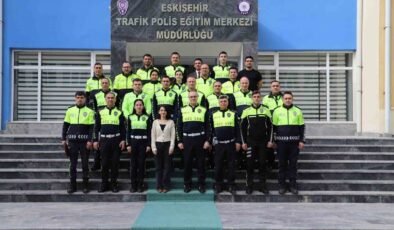 Trafik Polis Eğitim Merkezi personeline yapay zekâ eğitimi