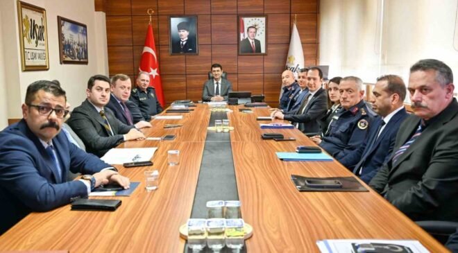 Uşak’ta İl Güvenlik ve Asayiş Toplantısı gerçekleştirildi