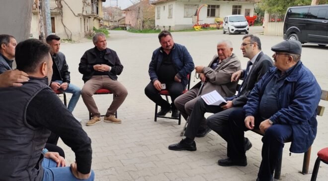 Uşak’ta İl Tarım ve Orman Müdürlüğü ekipleri üreticilerle bir araya geldi