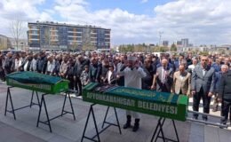 Üst kat komşularının katlettiği çift toprağa verildi