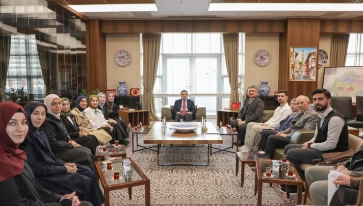 Vali Musa Işın, üniversiteli gençleri ağırladı