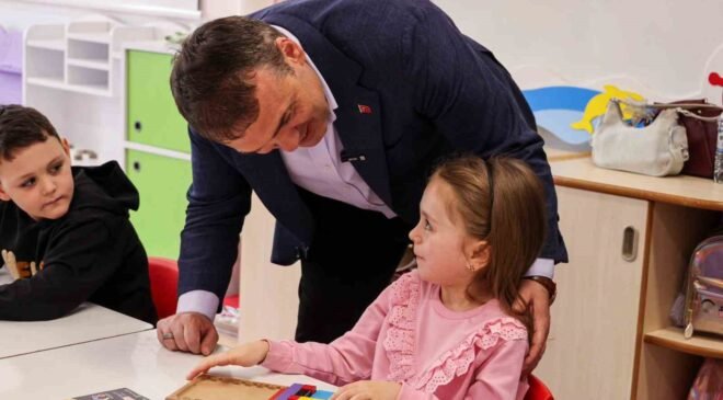 Vali Sözer öğrencilerle bir araya geldi