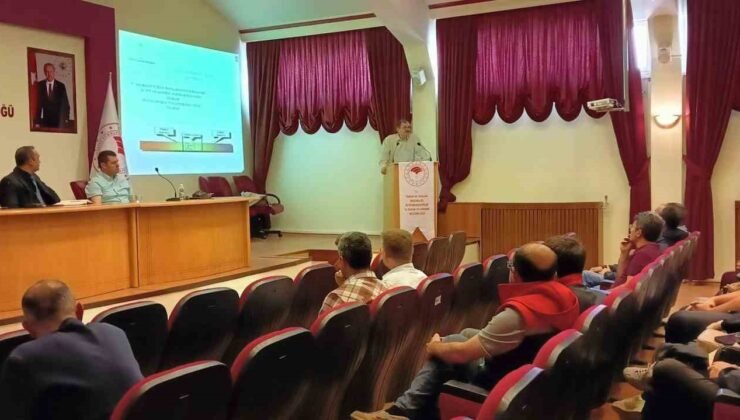 Veteriner hekimlere yönelik şap hastalığıyla mücadele toplantısı yapıldı