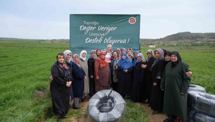 Yeniköylü çiftçilere sulama borusu dağıtıldı