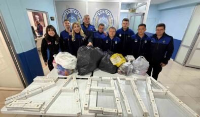 Zabıta ekipleri güzellik salonlarına yaptığı denetimde son kullanma tarihi geçen bin 500 ürüne el koydu