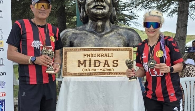 Gordion Yarı Maratonu’nda Eskişehirli Sporculardan Çifte Başarı