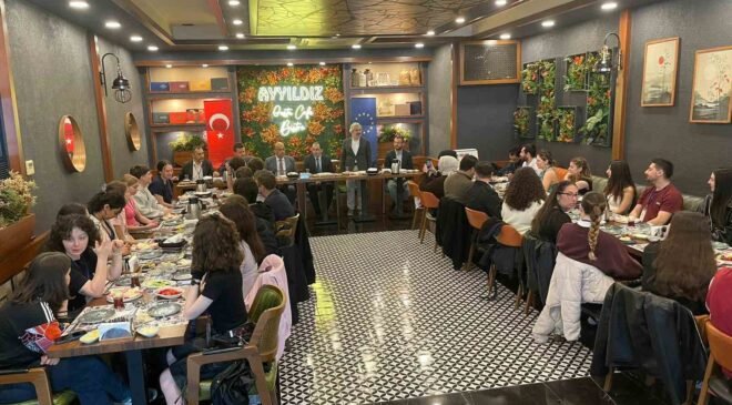 3 ülkeden 22 öğrenci kültür köprüsü için Tavşanlı’da buluştu