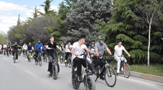 EOSB Teknik Kolej 19 Mayıs Ruhuyla Pedalladı