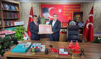 Yeni Sendika’dan MHP İl Başkanı Ayhan Sezer’e Hayırlı Olsun Ziyareti