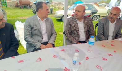 MHP’liAyhan Sezer, Şehitler İçin Düzenlenen Mevlid Programına Katıldı