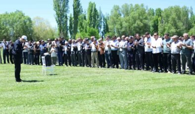 Ayvalı Mahallesi’nde yağmur ve şükür duası yapıldı