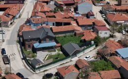 Başkan yardımcısı oğlunun üzerine şirket kurup köye villa yaptırmış