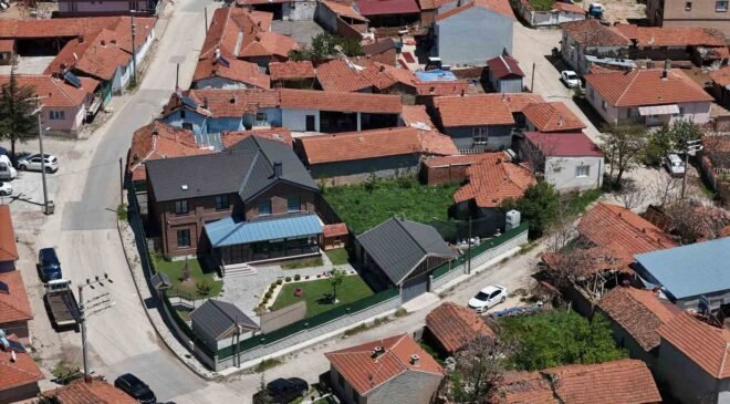 Başkan yardımcısı oğlunun üzerine şirket kurup köye villa yaptırmış