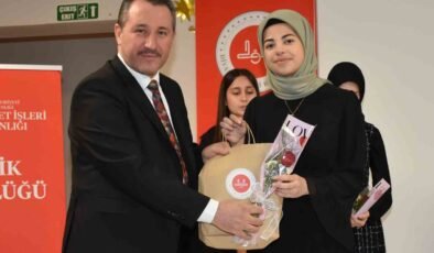 Bilecik’te ‘Rahleden Sahneye: Şehirler Dile Geliyor’ programı düzenlendi