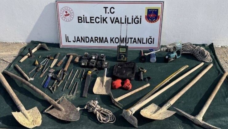 Bilecik’te kaçak kazı yapan 5 kişi suçüstü yakalandı