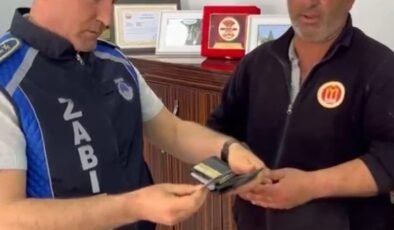 Bilecik’te temizlik görevlisi bulduğu cüzdanı zabıtaya teslim etti