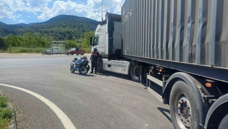 Bilecik’te tır ile motosiklet çarpıştı: 1 yaralı
